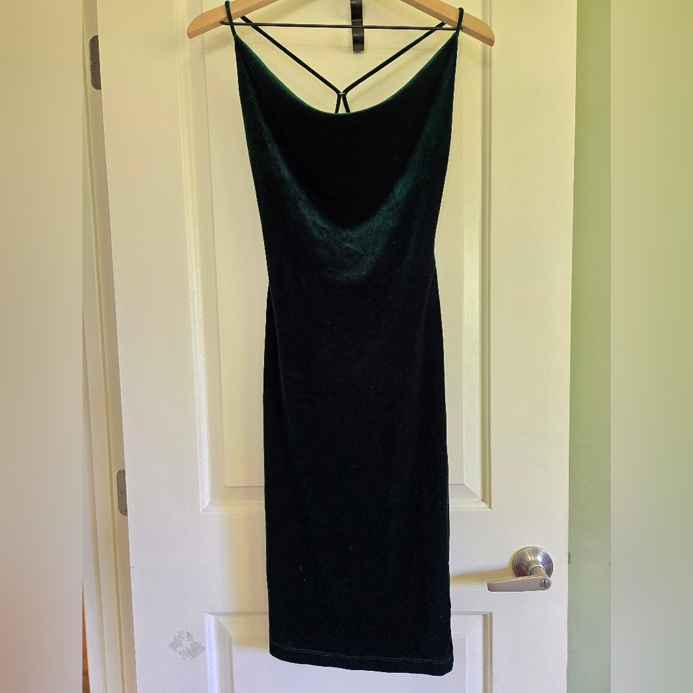 Emerald green bodycon strappy midi dress Size small